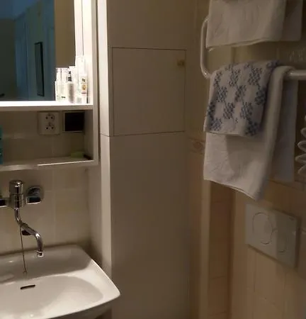 Guest house George 3*